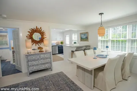 8 Massasoit Road Edgartown MA 02539