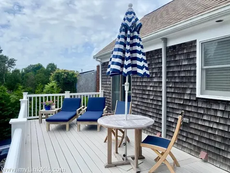 8 Massasoit Road Edgartown MA 02539