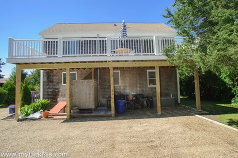 8 Massasoit Road Edgartown MA 02539