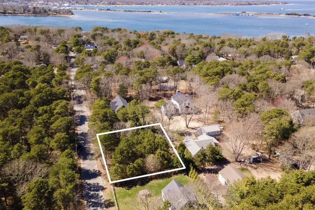 0 Worcester Avenue & Olinda Avenue Oak Bluffs MA 02557