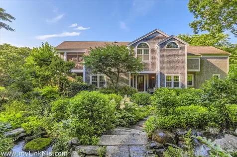 49 Gosnolds Way Chilmark MA 02535