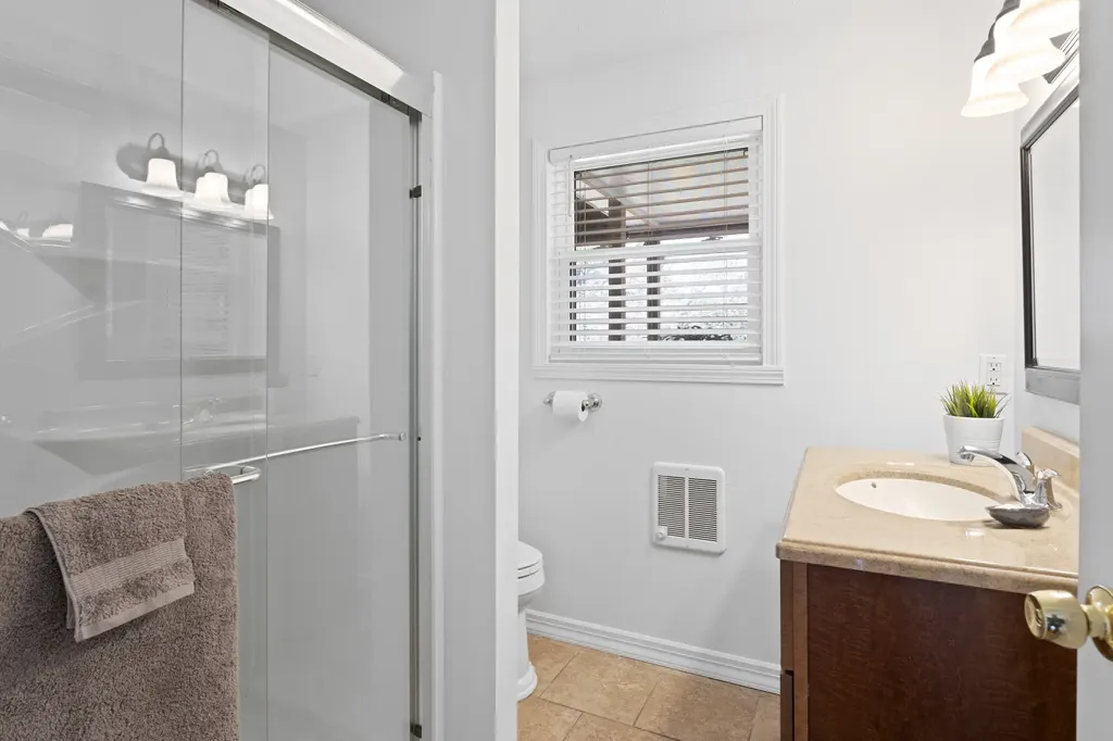 9 Sampson Avenue Edgartown MA 02539