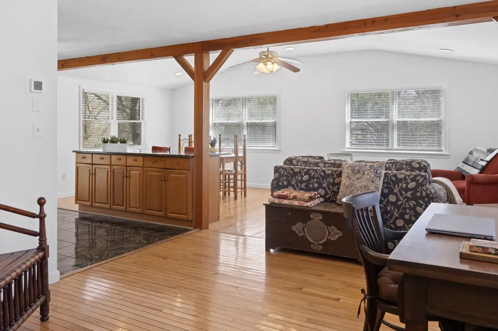 9 Sampson Avenue Edgartown MA 02539