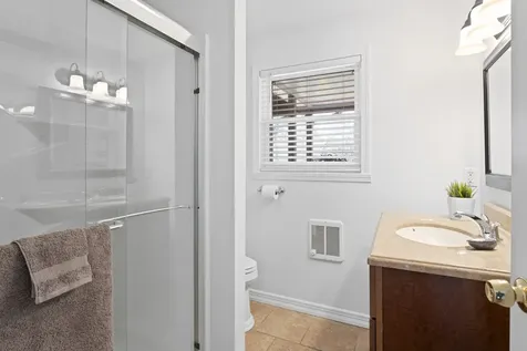 9 Sampson Avenue Edgartown MA 02539