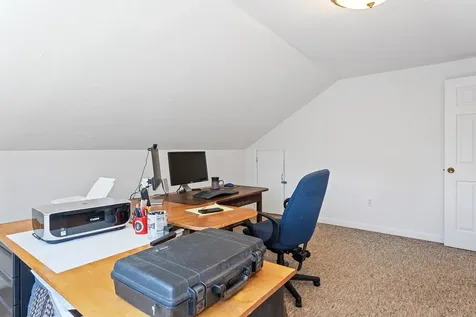 9 Sampson Avenue Edgartown MA 02539