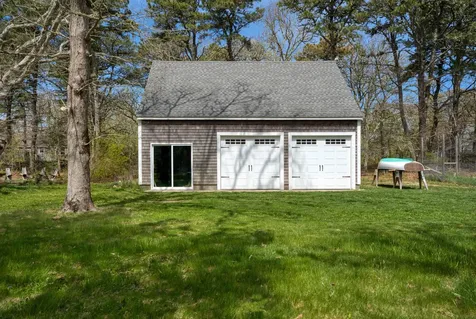 9 Sampson Avenue Edgartown MA 02539