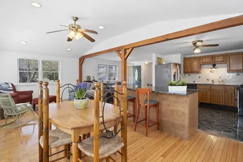 9 Sampson Avenue Edgartown MA 02539