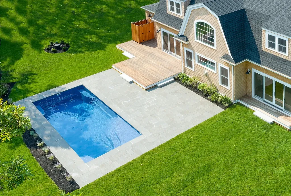 56 Robinson Road Edgartown MA 02539