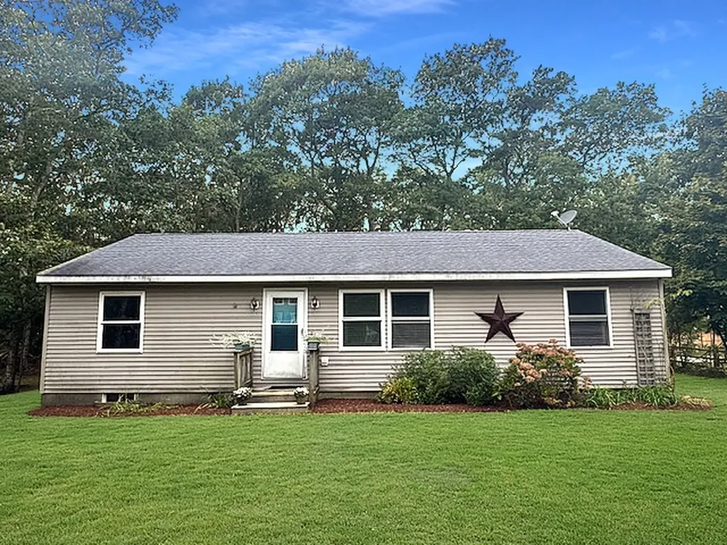 30 Teaberry Lane Edgartown MA 02539
