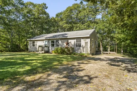 30 Teaberry Lane Edgartown MA 02539