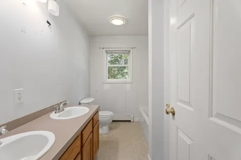 30 Teaberry Lane Edgartown MA 02539