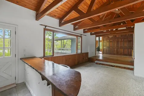 5 Scottys Lane West Tisbury MA 02575