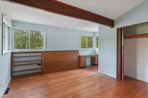 5 Scottys Lane West Tisbury MA 02575