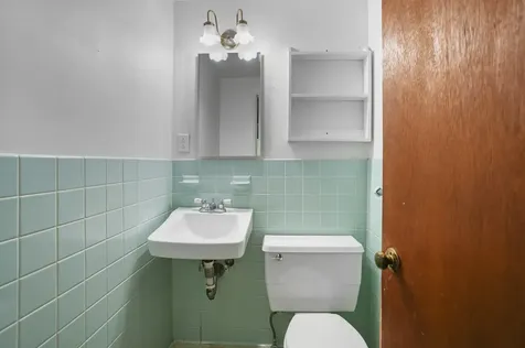 5 Scottys Lane West Tisbury MA 02575