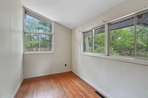 5 Scottys Lane West Tisbury MA 02575