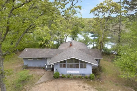 5 Scottys Lane West Tisbury MA 02575