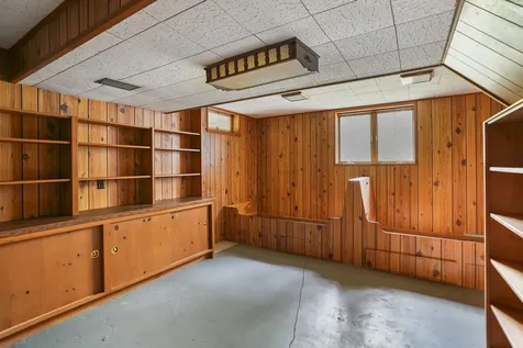 5 Scottys Lane West Tisbury MA 02575