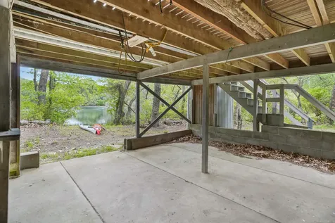 5 Scottys Lane West Tisbury MA 02575