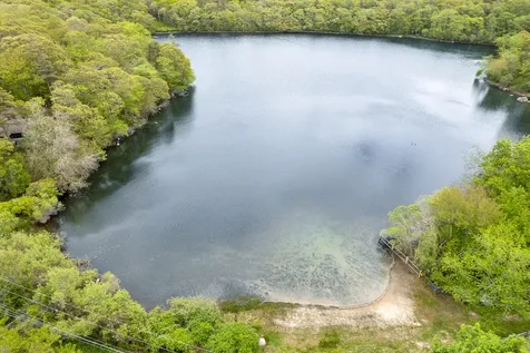 5 Scottys Lane West Tisbury MA 02575