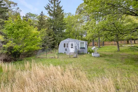 5 Scottys Lane West Tisbury MA 02575