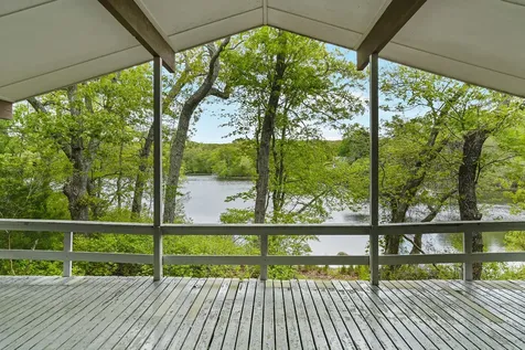 5 Scottys Lane West Tisbury MA 02575