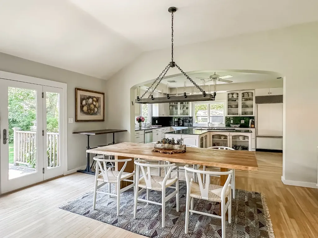 31 Josiah Sachem Way West Tisbury MA 02575