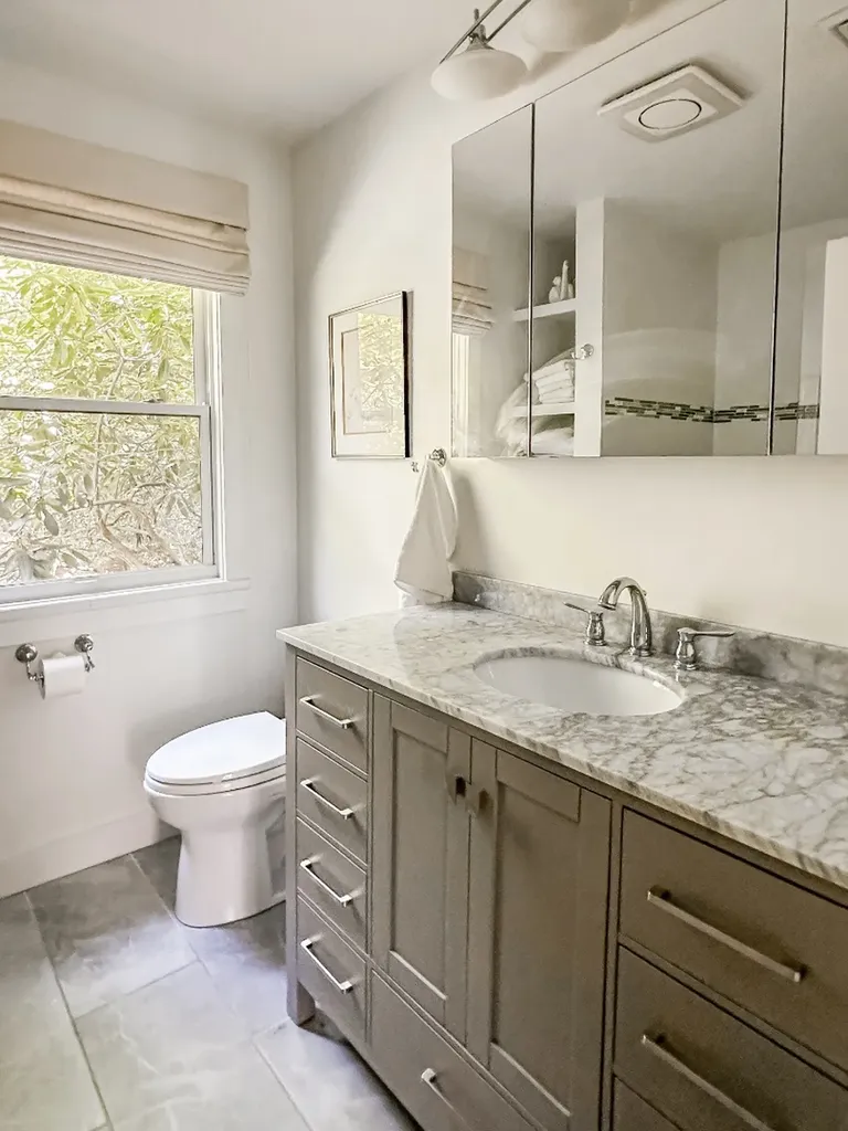 31 Josiah Sachem Way West Tisbury MA 02575