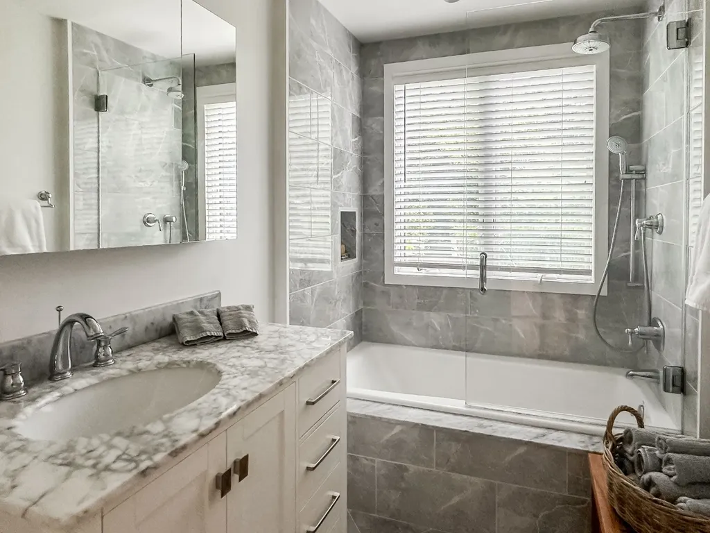 31 Josiah Sachem Way West Tisbury MA 02575