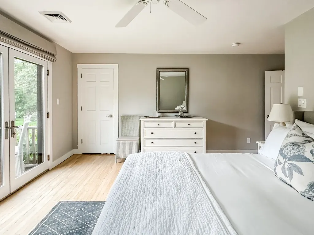 31 Josiah Sachem Way West Tisbury MA 02575