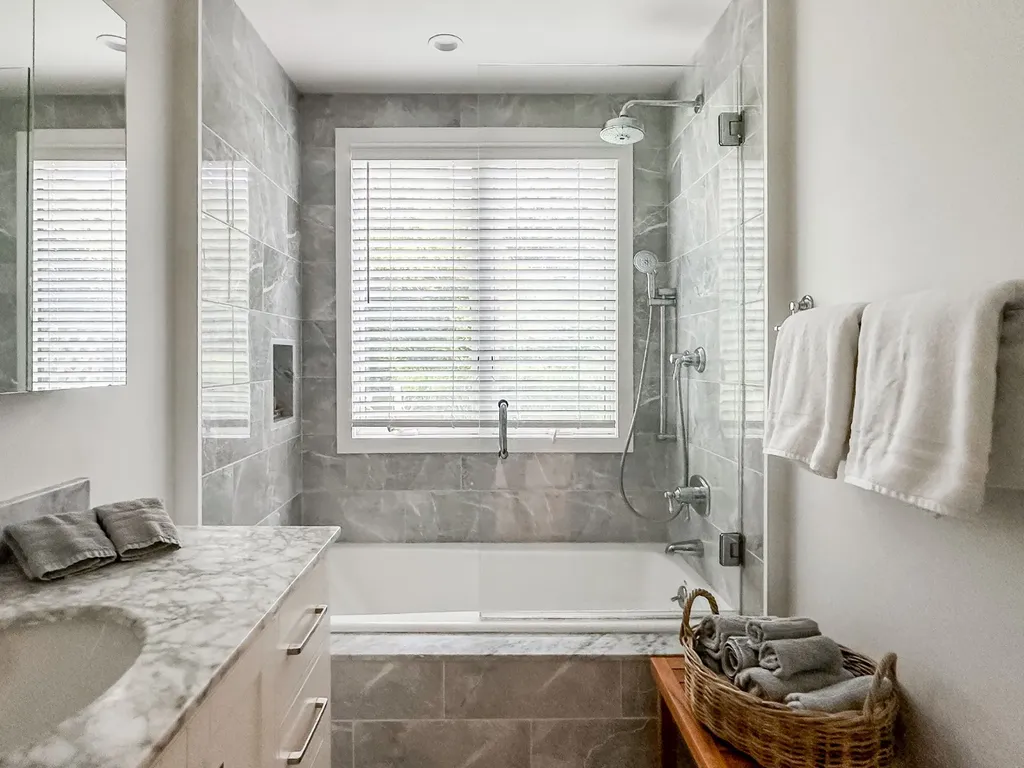 31 Josiah Sachem Way West Tisbury MA 02575