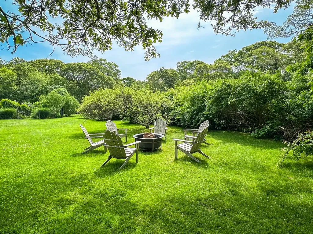 31 Josiah Sachem Way West Tisbury MA 02575