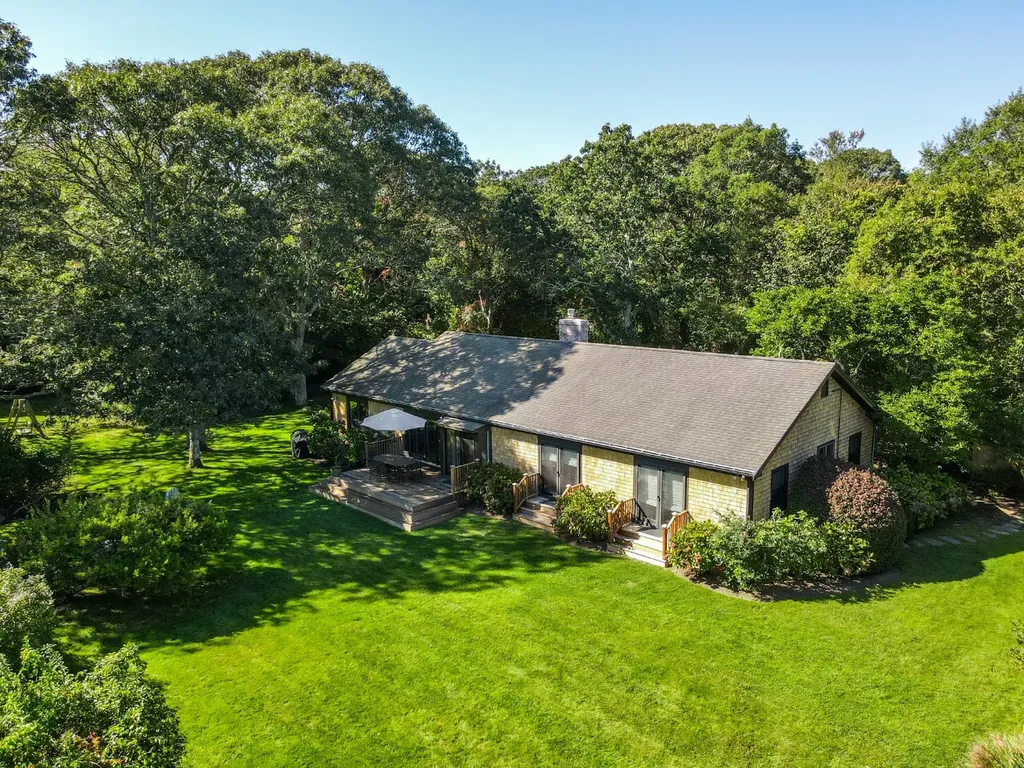 31 Josiah Sachem Way West Tisbury MA 02575
