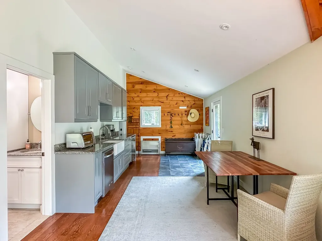 31 Josiah Sachem Way West Tisbury MA 02575