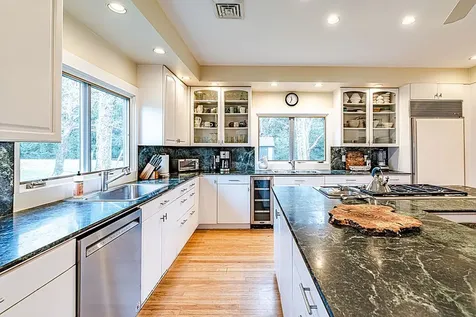 31 Josiah Sachem Way West Tisbury MA 02575