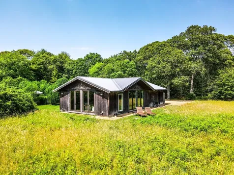 31 Josiah Sachem Way West Tisbury MA 02575