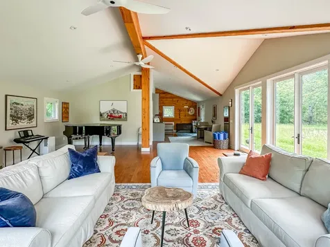 31 Josiah Sachem Way West Tisbury MA 02575