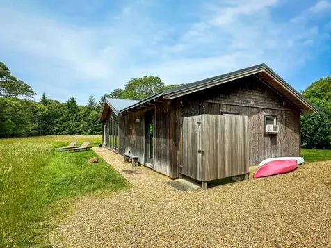 31 Josiah Sachem Way West Tisbury MA 02575