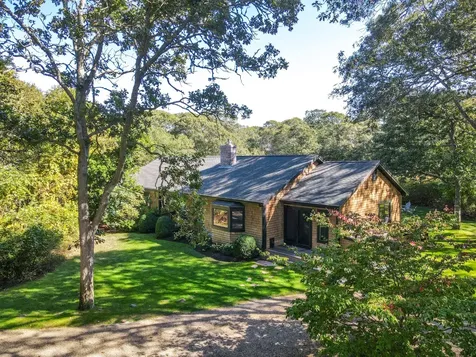 31 Josiah Sachem Way West Tisbury MA 02575