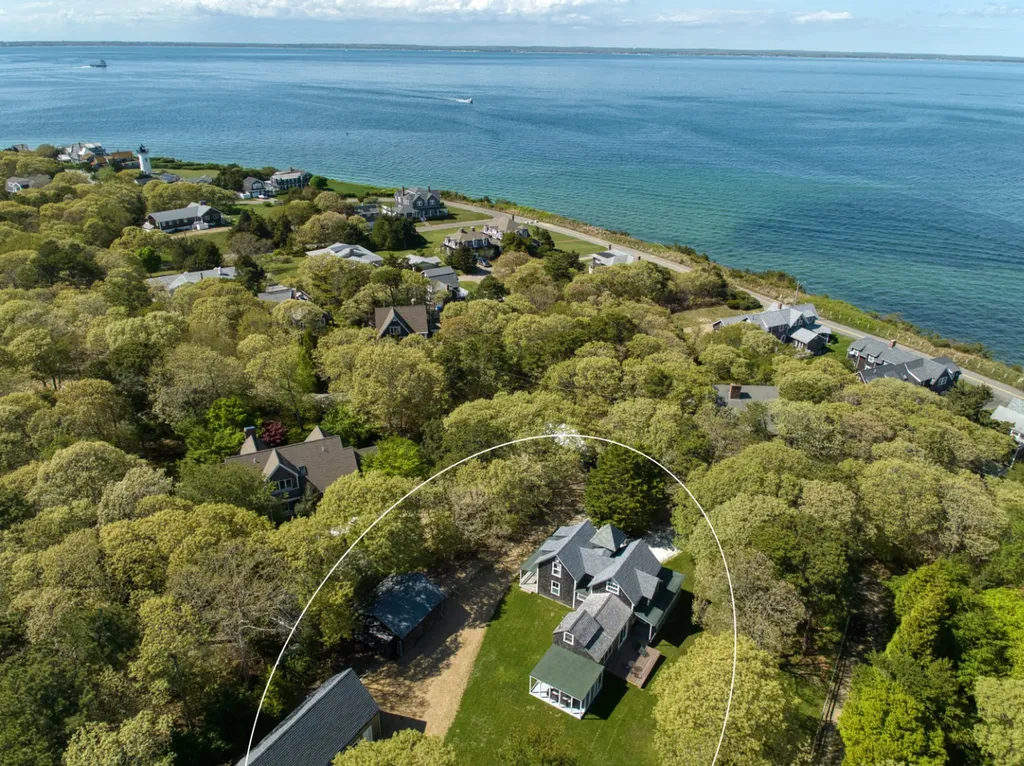 16 Atlantic Avenue Oak Bluffs MA 02557
