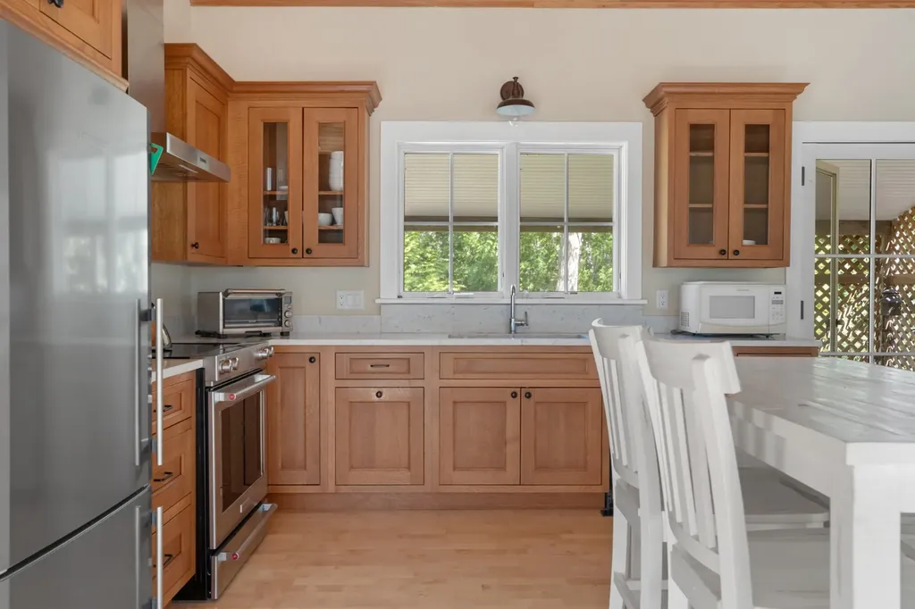 16 Atlantic Avenue Oak Bluffs MA 02557