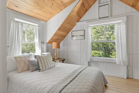 16 Atlantic Avenue Oak Bluffs MA 02557