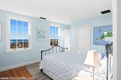 16 Shotnaigher Lane Chilmark MA 02535