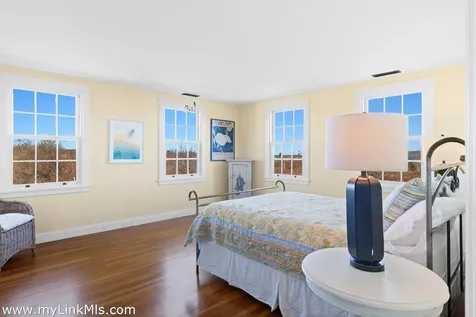 16 Shotnaigher Lane Chilmark MA 02535