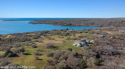 16 Shotnaigher Lane Chilmark MA 02535