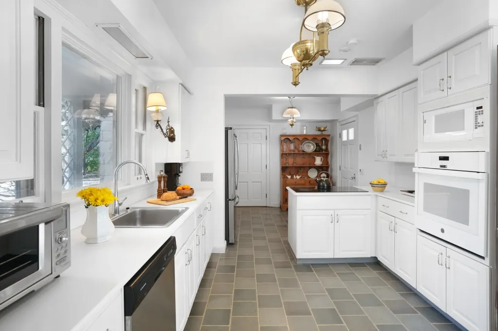 57 Hines Point Road Vineyard Haven MA 02568