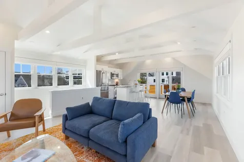 26 Union Court Vineyard Haven MA 02568