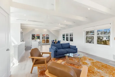 26 Union Court Vineyard Haven MA 02568