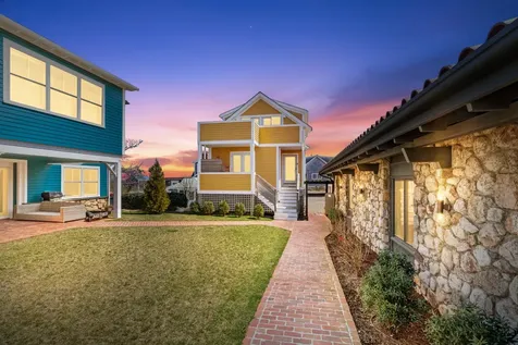 26 Union Court Vineyard Haven MA 02568