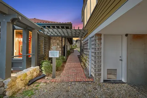 26 Union Court Vineyard Haven MA 02568