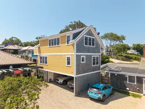26 Union Court Vineyard Haven MA 02568